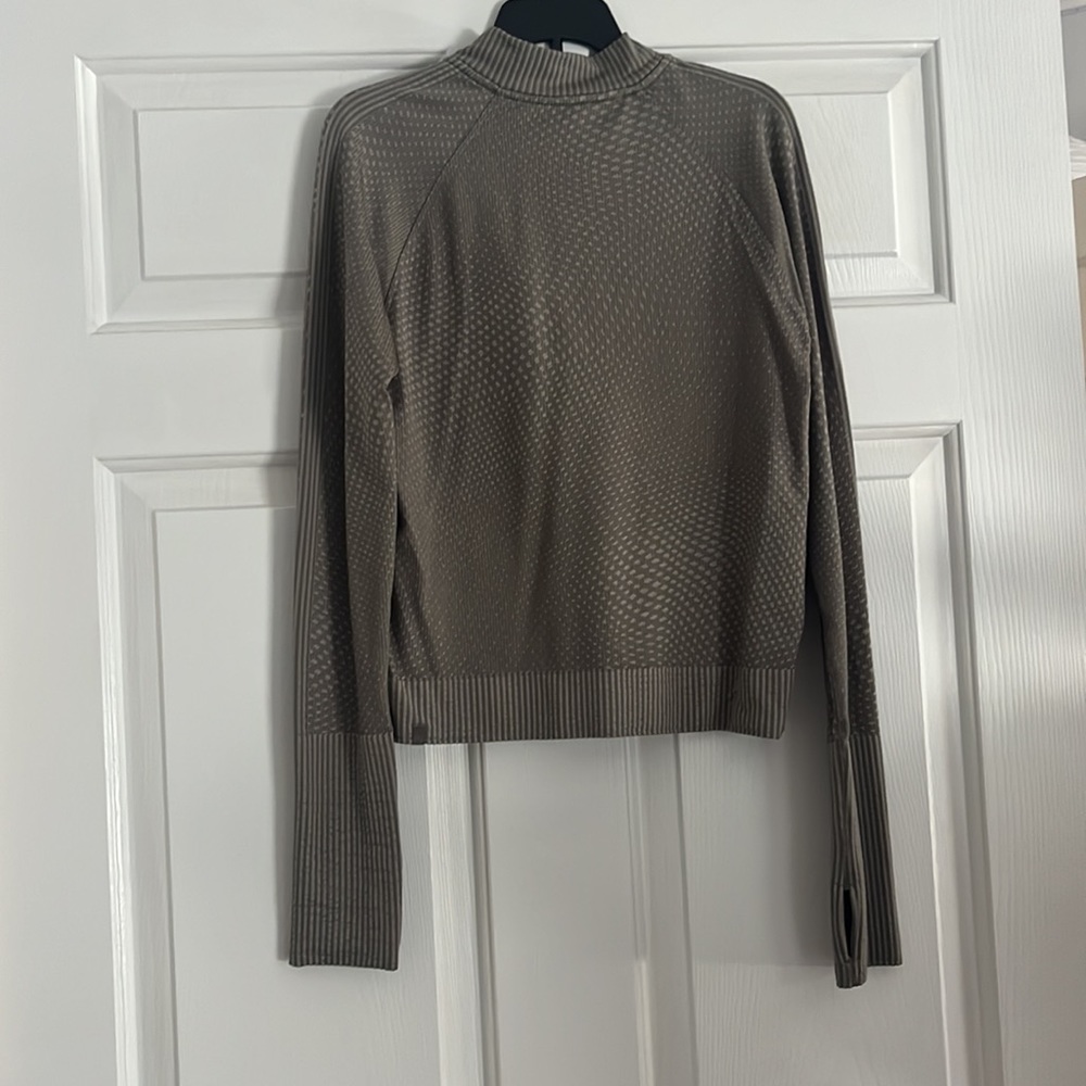 Lululemon jacket - Picture 4 of 4